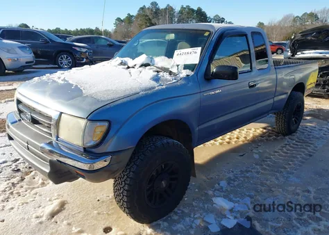 1999 Toyota Tacoma из США, поврежденный, VIN 4TAWM72N8XZ524885